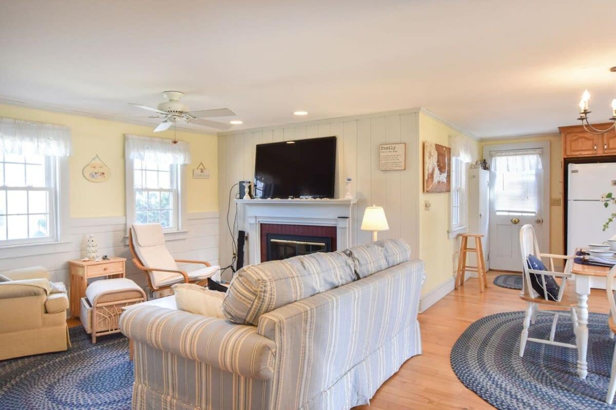 Walk 3 Mins To Private Assoc Beach Yarmouth Port 外观 照片